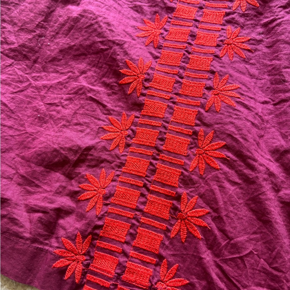 Embroidered Cami Tank Top - Picture 3 of 4